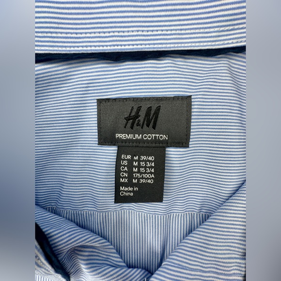 H&M Reg Fit Oxford Stretch Short Sleeve Button Up Shirt Light Blue Medium 15 3/4 - Picture 5 of 9